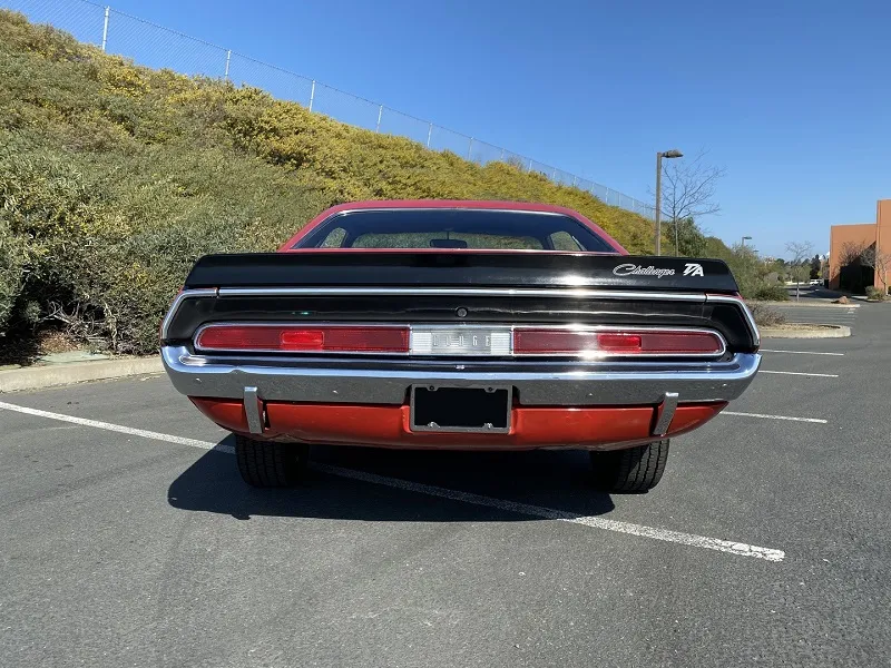 Dodge Challenger