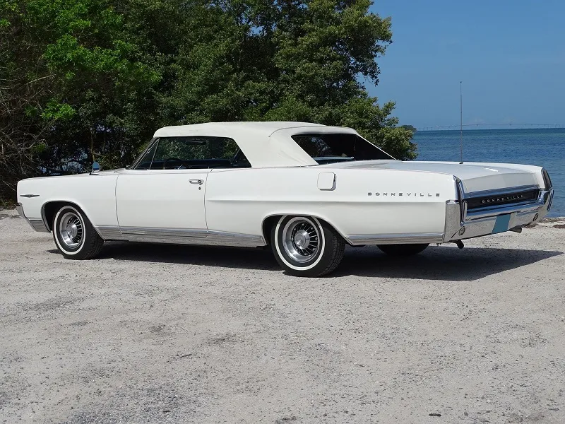 Pontiac Bonneville
