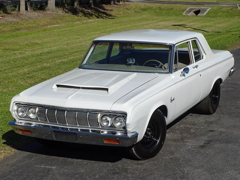 Plymouth Savoy