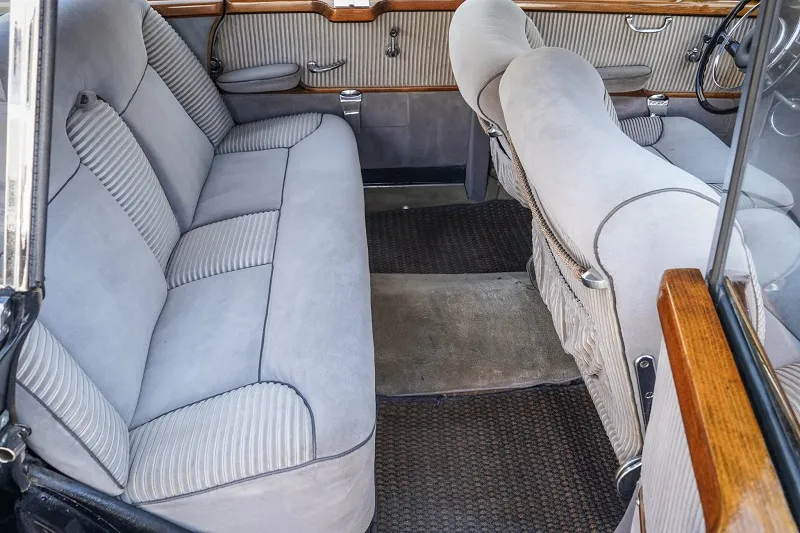 Mercedes-Benz 300D