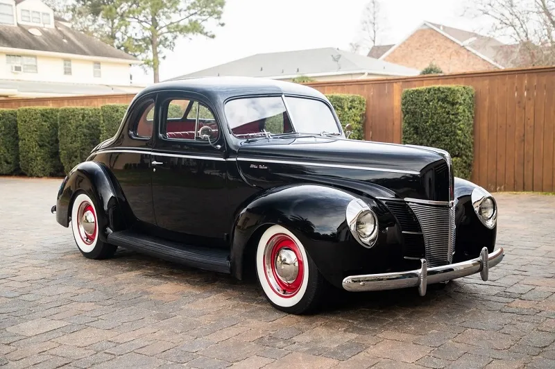 1940 Ford Deluxe Coupe