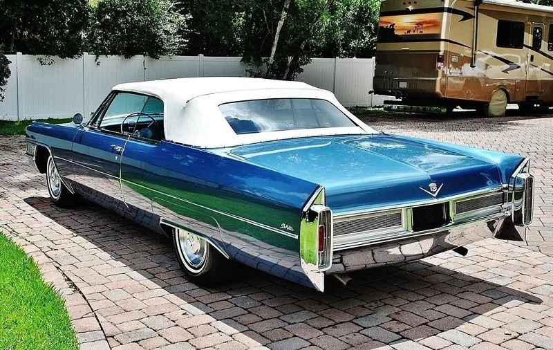 Cadillac DeVille