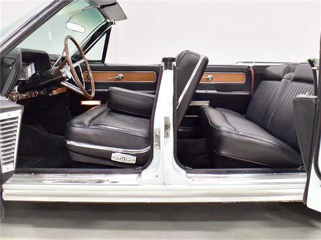 Lincoln Continental