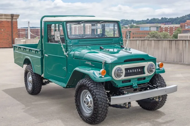 Toyota Land Cruiser FJ45