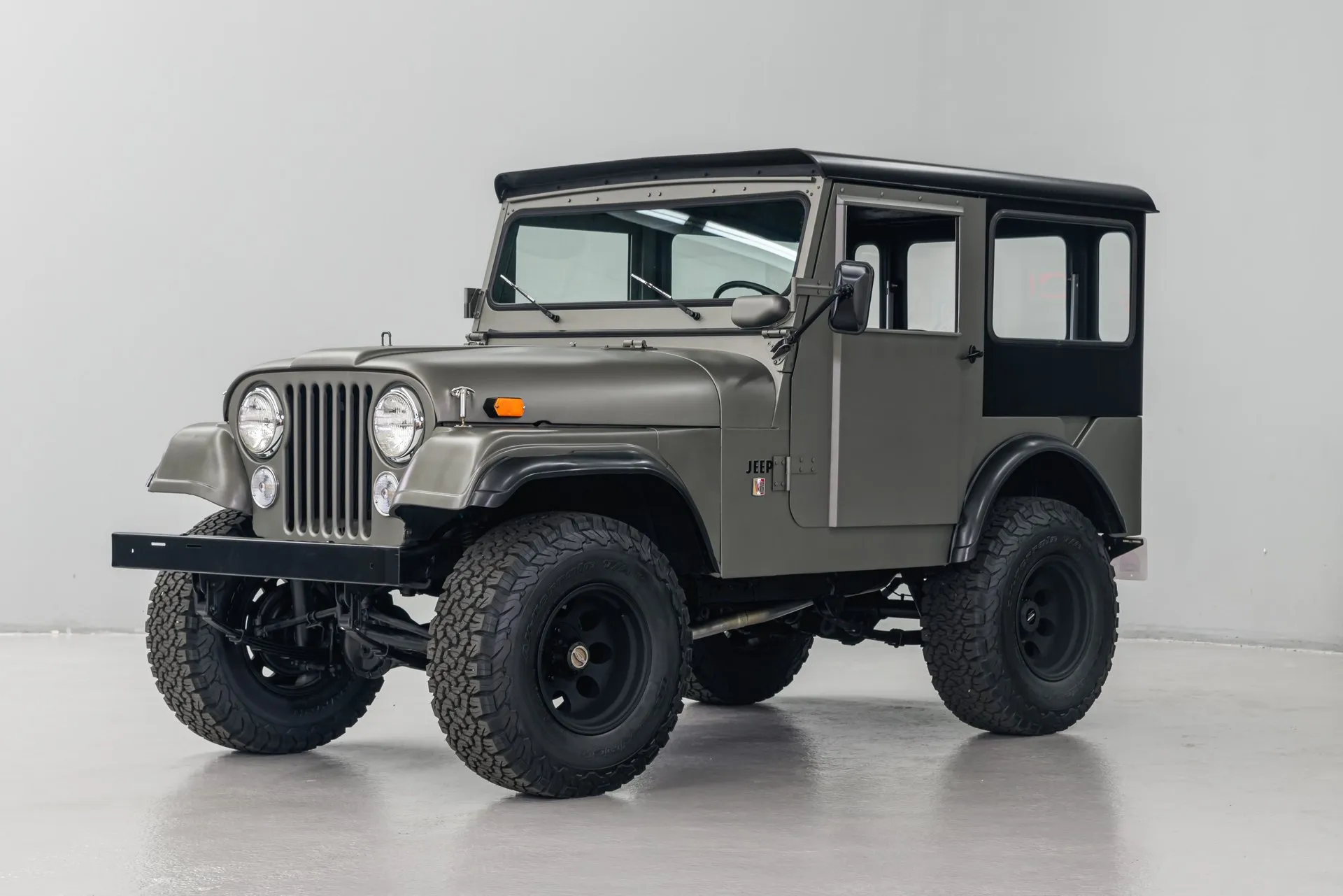 Jeep CJ-5