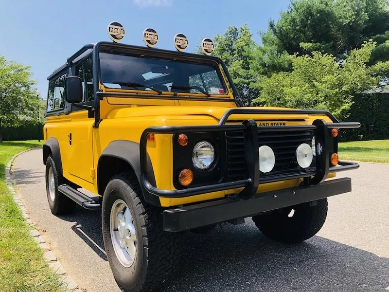 Land Rover Defender