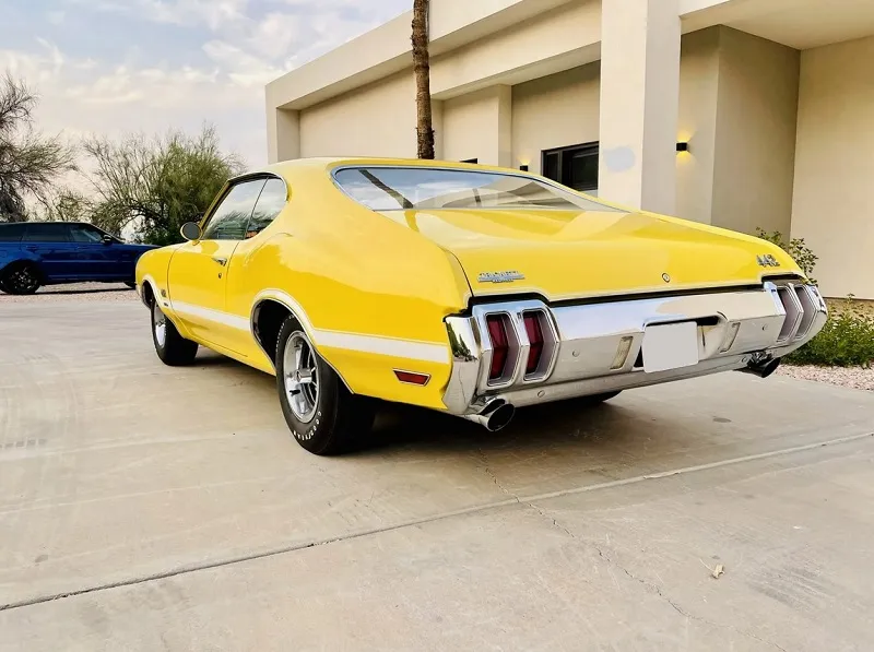 Oldsmobile 442