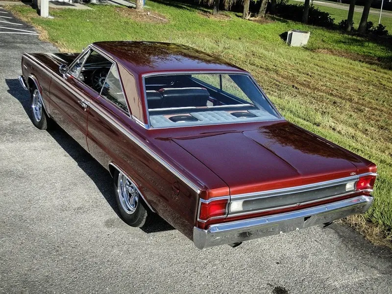 Plymouth Belvedere