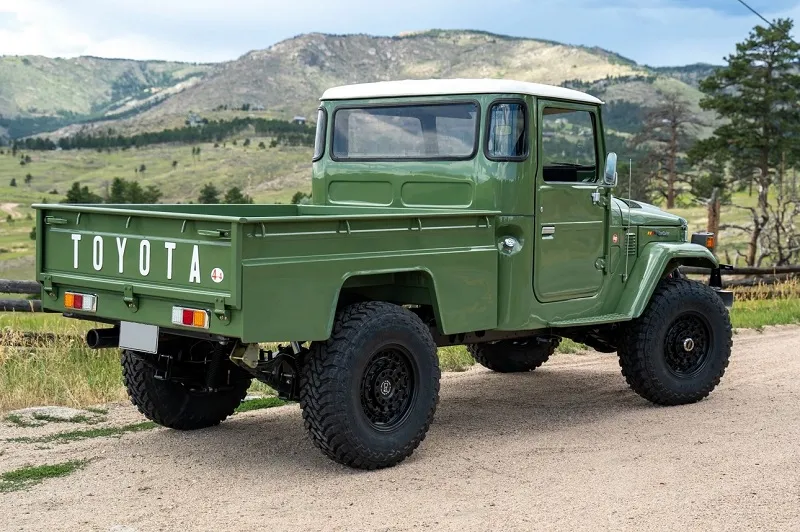 Toyota Land Cruiser FJ45