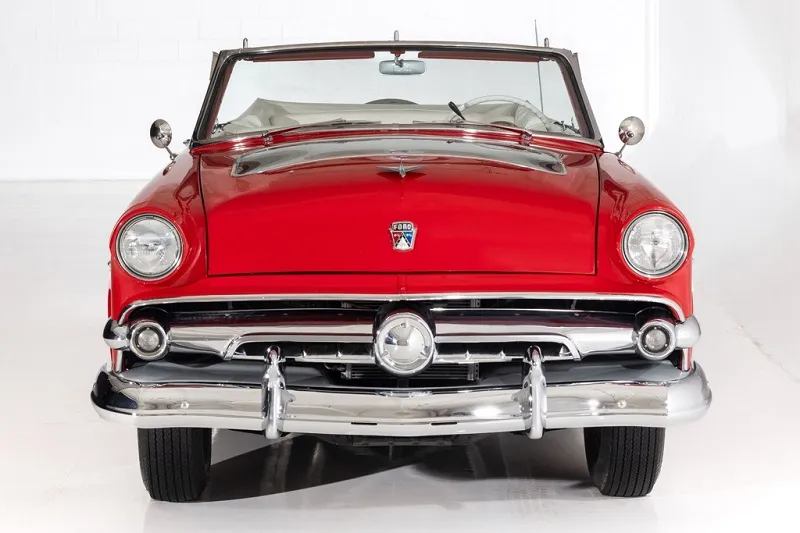 Ford Crestline Sunliner