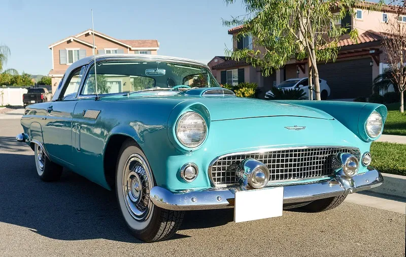 1956 Ford Thunderbird
