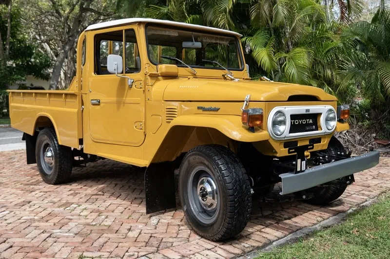 Toyota Land Cruiser HJ45