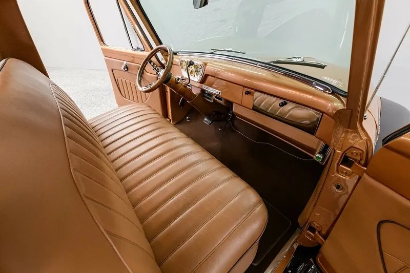 Ford F-100