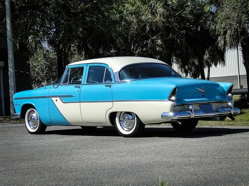 Plymouth Belvedere