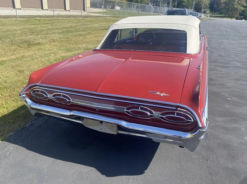 Oldsmobile Starfire