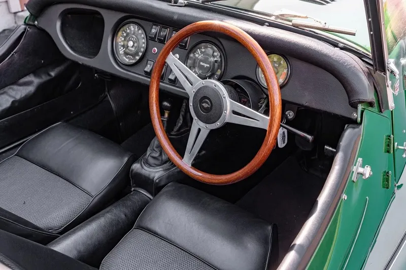 Morgan Plus 8