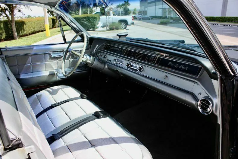 Oldsmobile Ninety-Eight