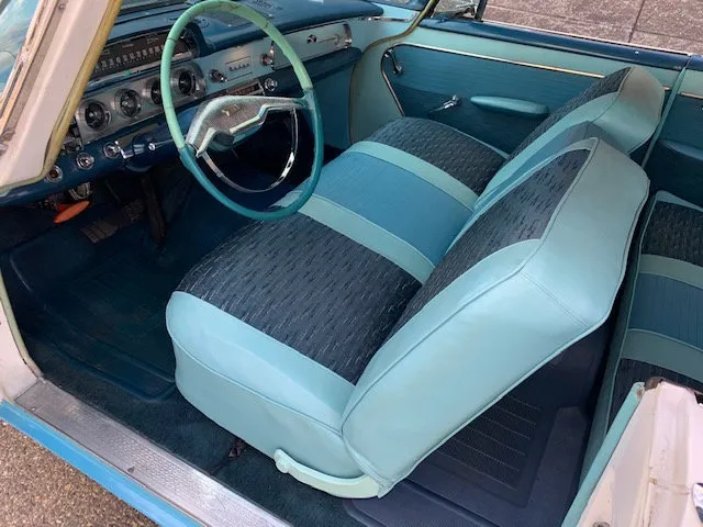 Dodge Custom Royal
