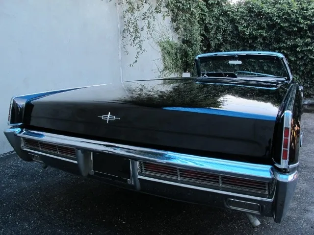 Lincoln Continental