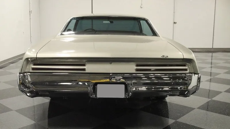 Pontiac Grand Prix