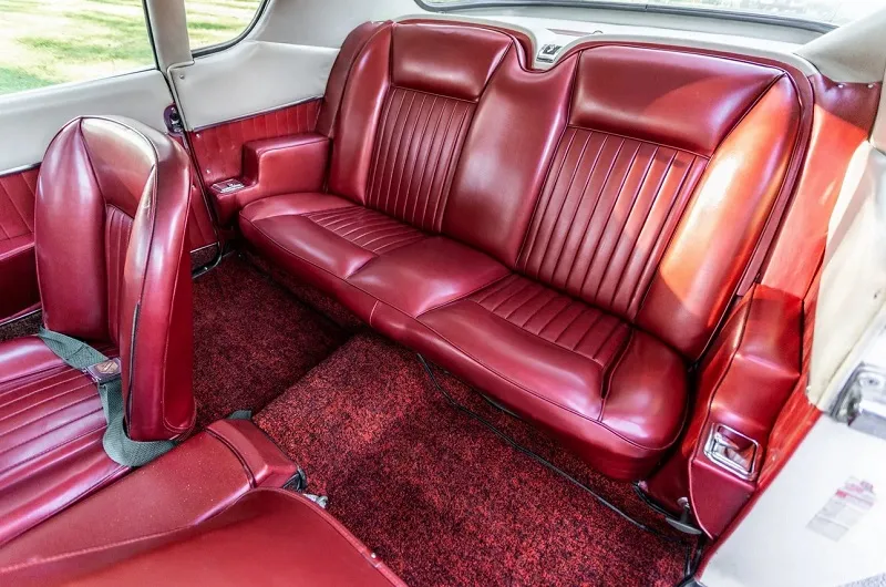 Studebaker Avanti
