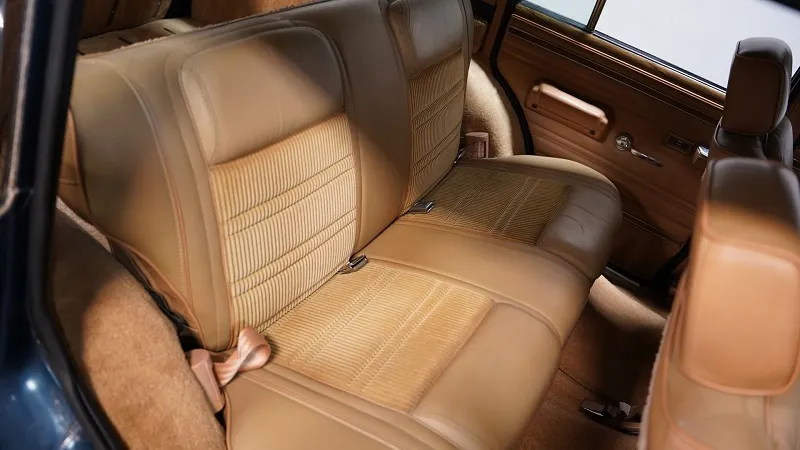 Jeep Grand Wagoneer