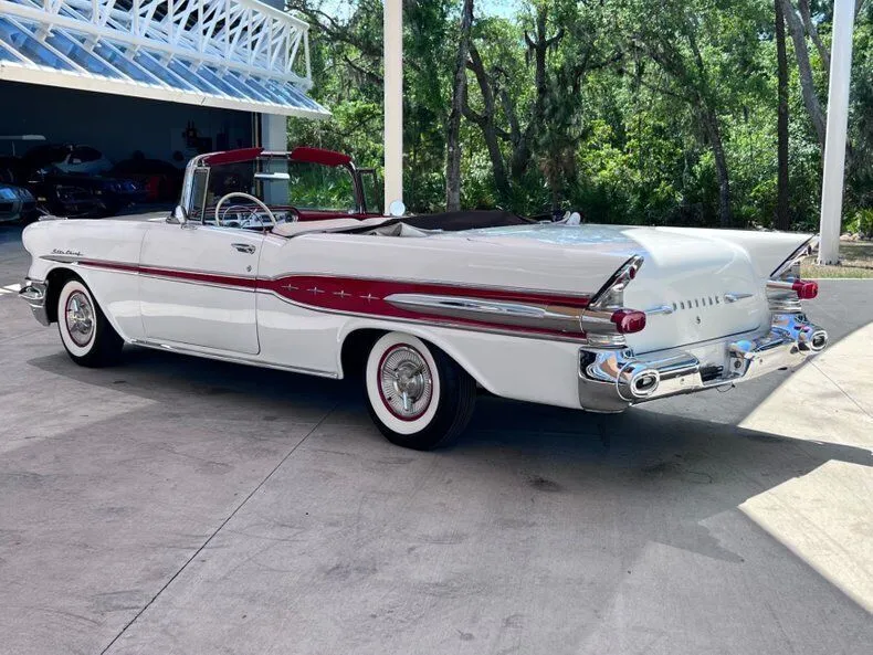 Pontiac Star Chief