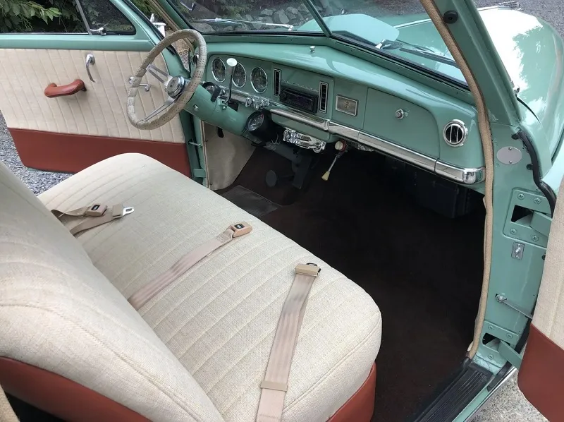 Plymouth Deluxe Suburban