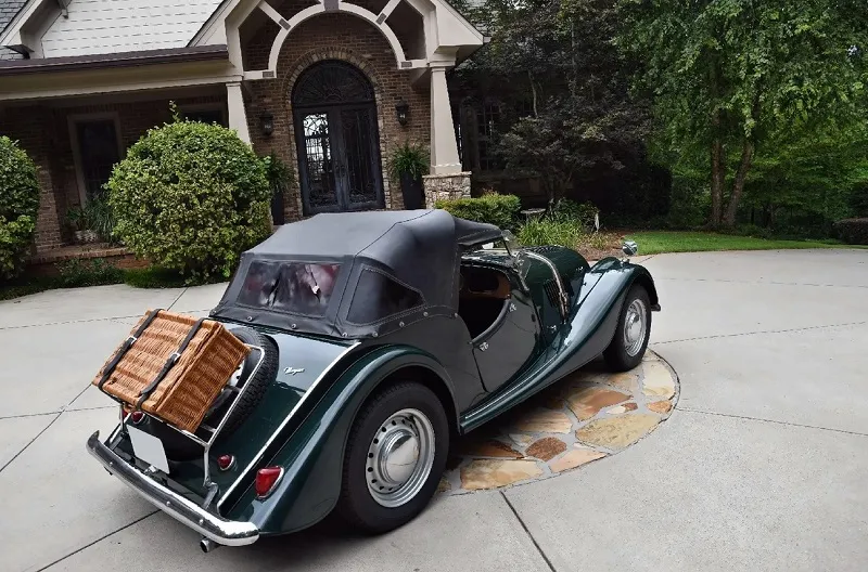 Morgan Plus 4