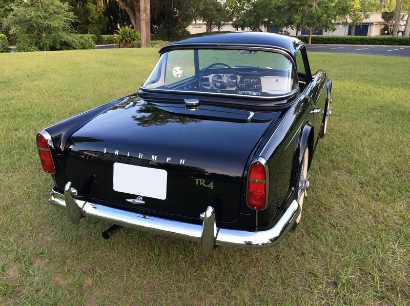 Triumph TR4