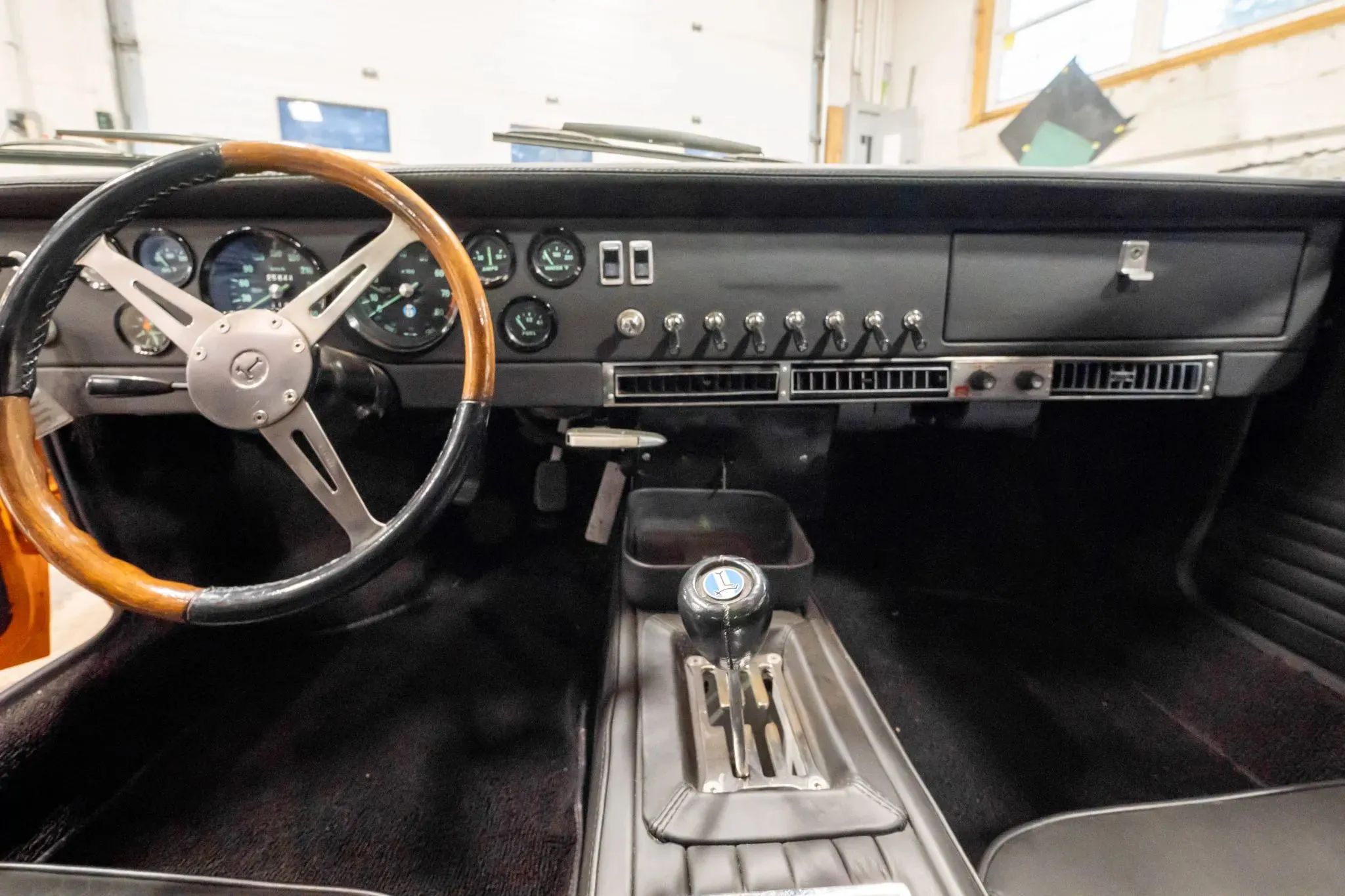 DeTomaso Mangusta