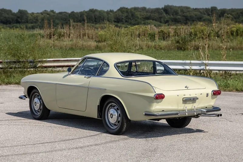 Volvo 1800S