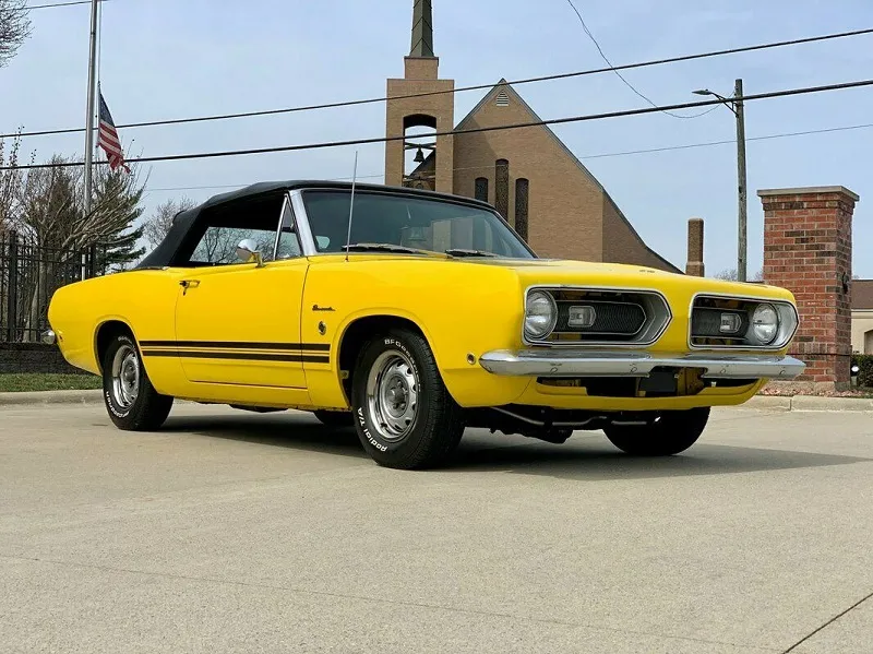 Plymouth Barracuda
