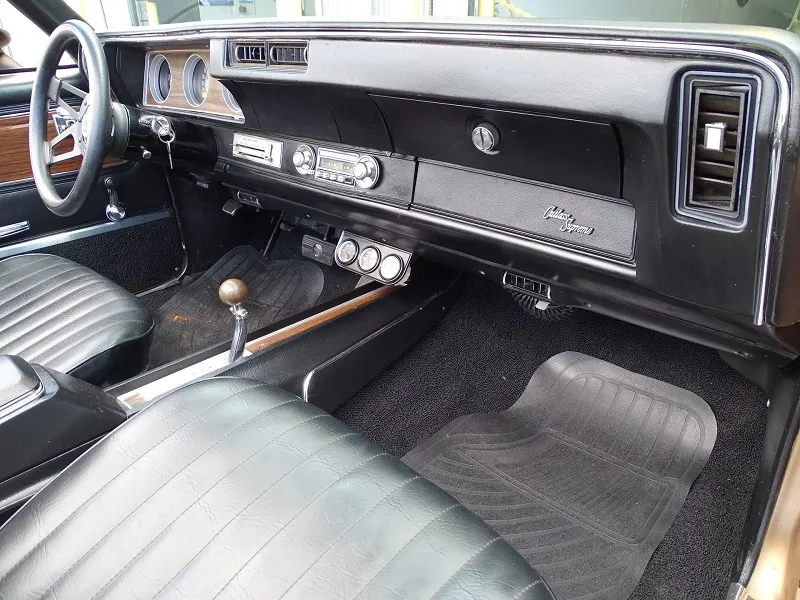 Oldsmobile Cutlass